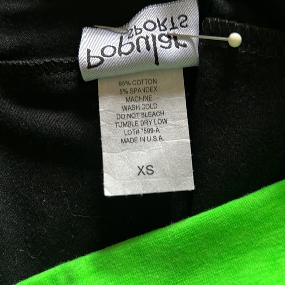 Dancemaker Popular Sports Bundle of 2 XS Dance Shorts - Picture 4 of 6